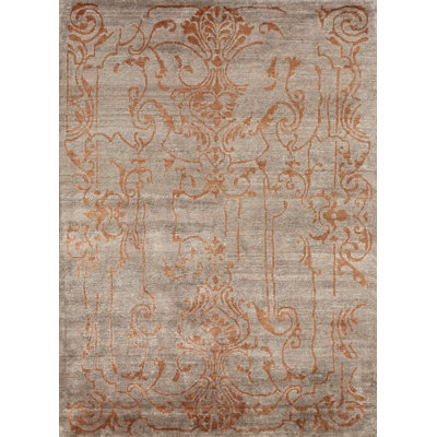 Silky Design Silk Hand Woven Area Rug