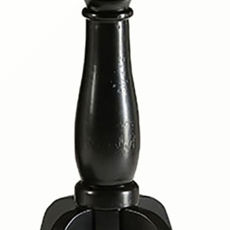 Table de bout Krohn, Noir, noir, noir, noir, H 22 po x l 18 po x P 18 po