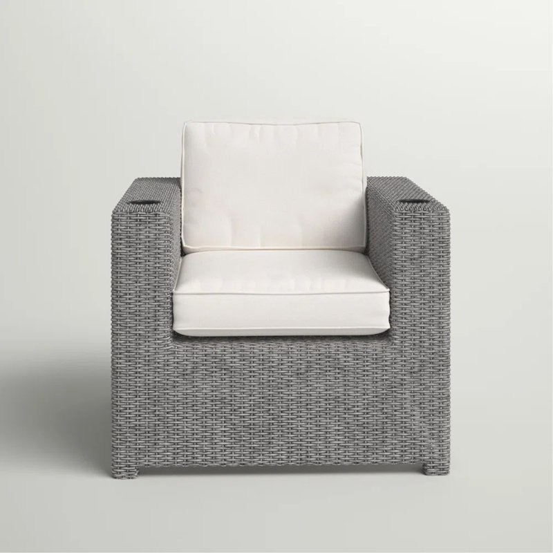 Chaise de patio entièrement assemblée avec coussins