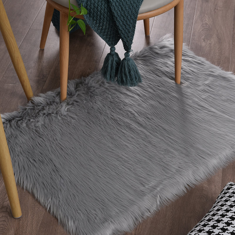 Buroker Shag Fluffy Faux Sheepskin Area Rug in Gray, Rectangle 6' x 9'