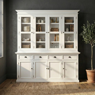 Armoire à porcelaine