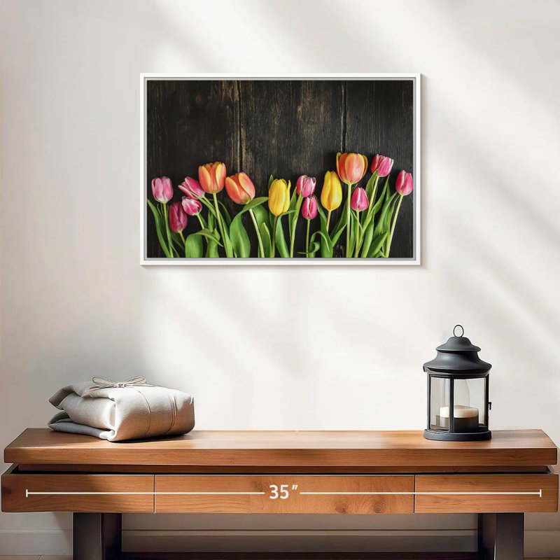 Tulipes sur bois, Cadre flottant blanc, 19 po x 13 po