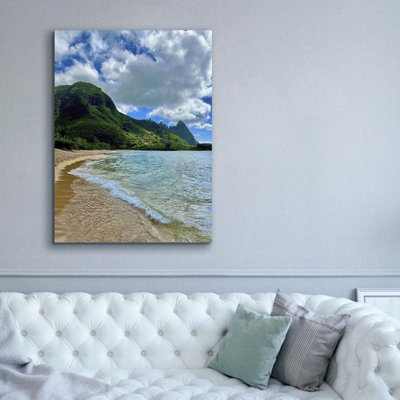  «Tunnels Beach» par Nicole Dell, art mural sur toile, 40 po x 54 po