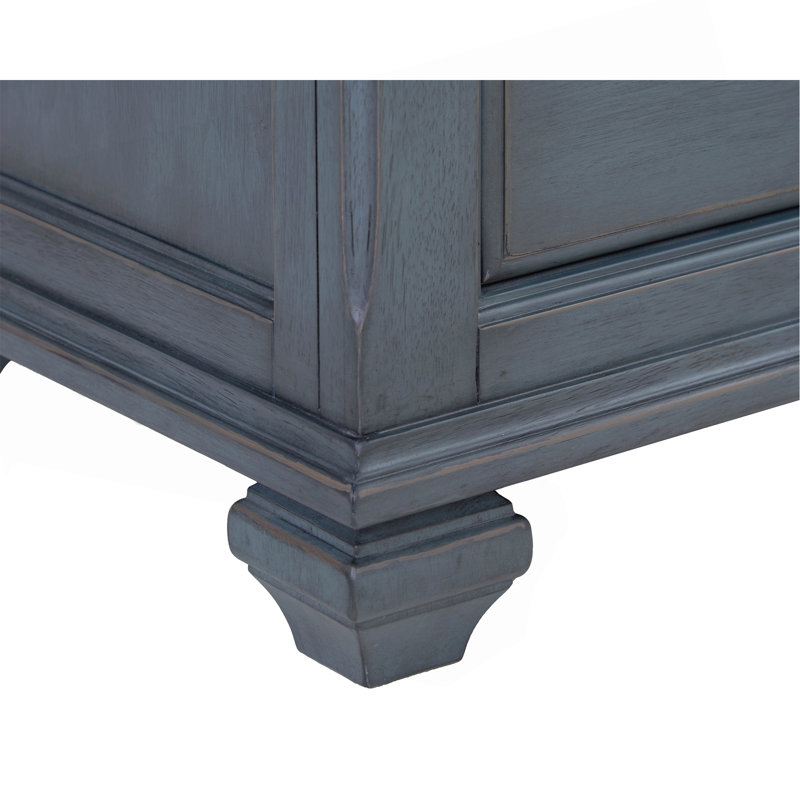 Commode élégante et fonctionnelle à 5 tiroirs pour l'organisation et la décoration de la chambre à coucher.