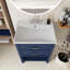 Meuble-lavabo simple 24 po avec plateau en résine Starlita