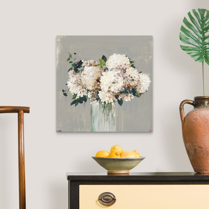 Reproduction d’art sur toile, "White Hydrangea" par Allison Pearce, Toile tendue, H 20 po x l 20 po x P 1,25 po