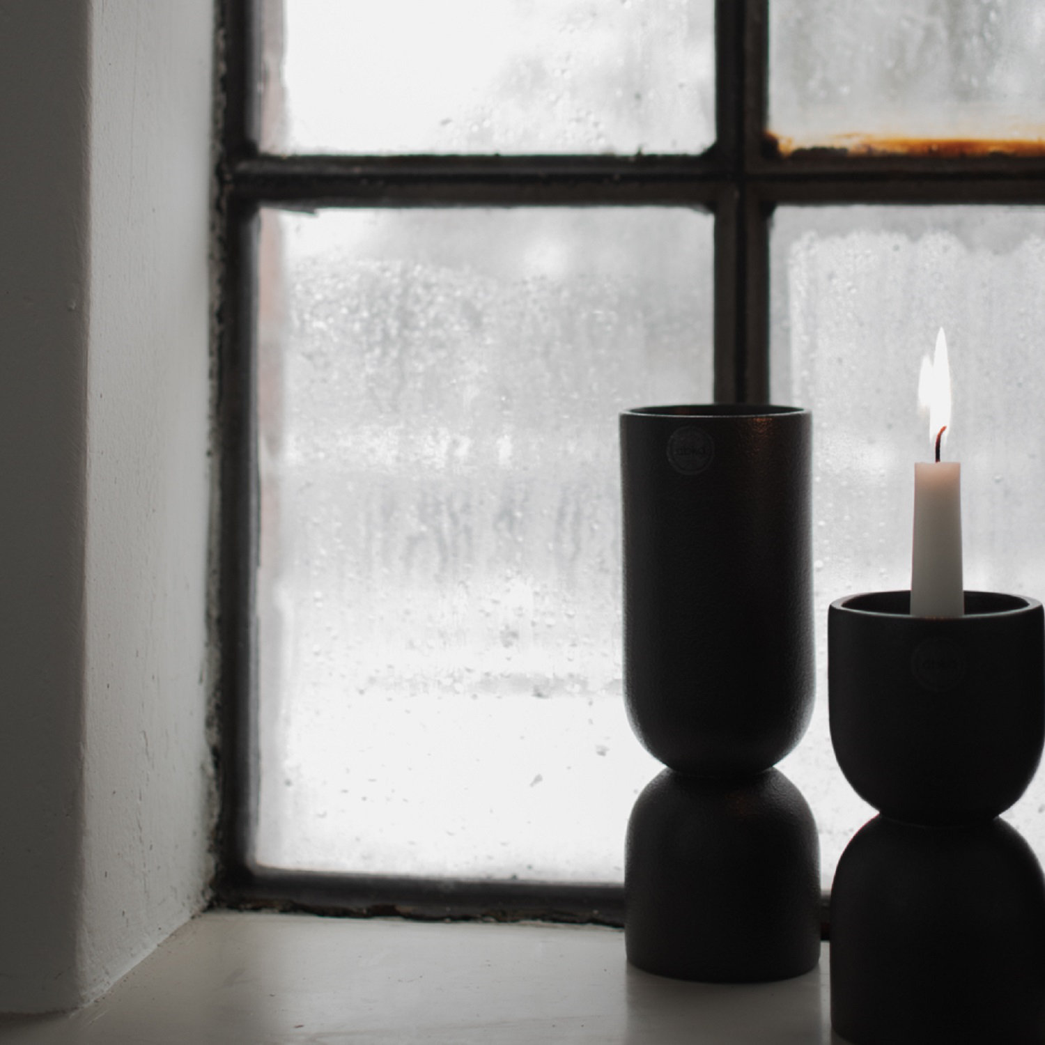 Ceramic Table Vase, Black