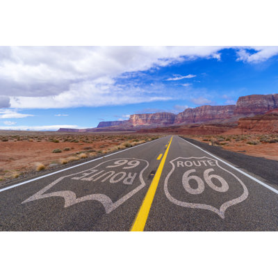 Road To Vermilion Cliffs by Jacobh