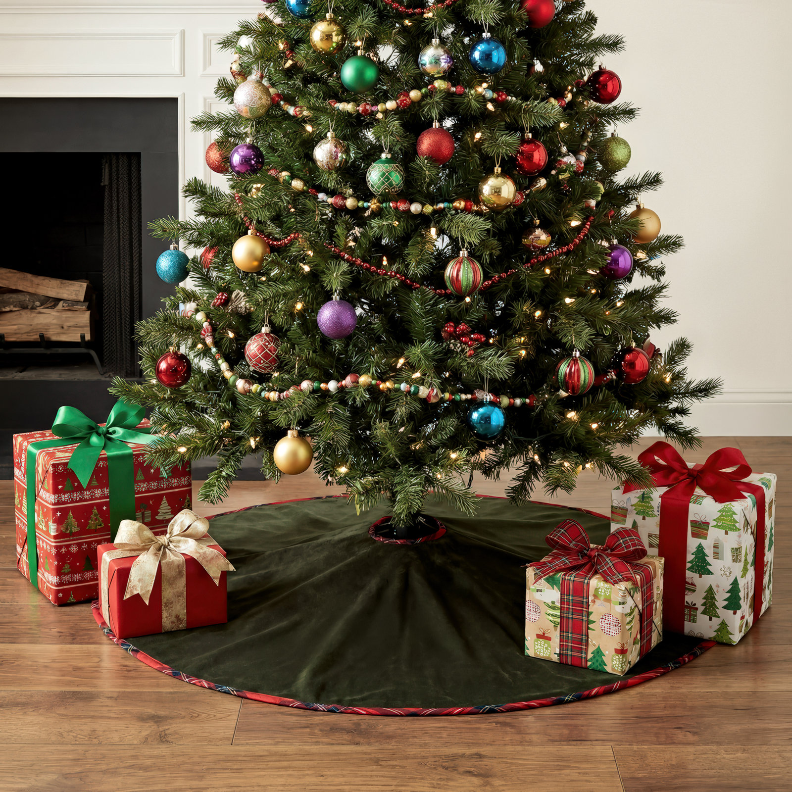 Tenenbaum Velvet Tree Skirt