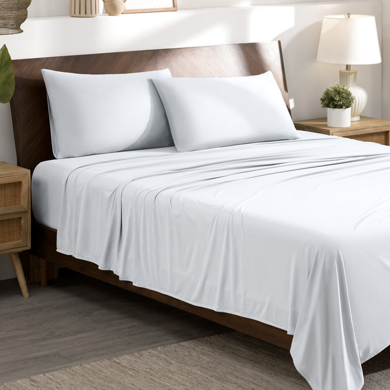Microfiber Stretch Sheet Set, White, Queen Sheet Set with 2 Standard Pillowcases