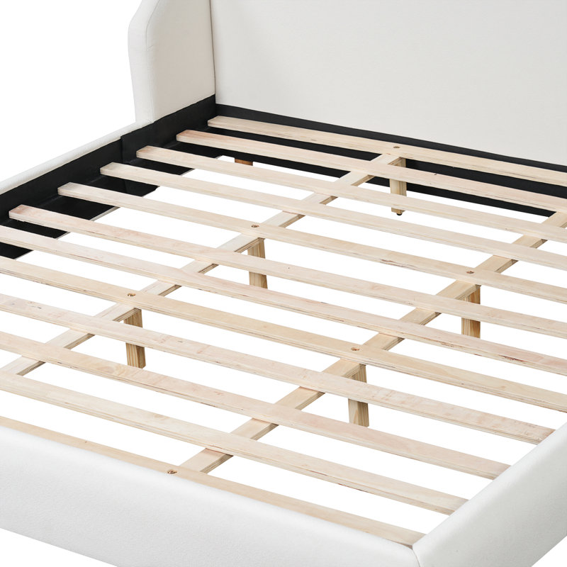 Base de lit tapissier néo-classique Zenora avec tête de lit à oreilles extra large et pieds en bois, Très grand lit