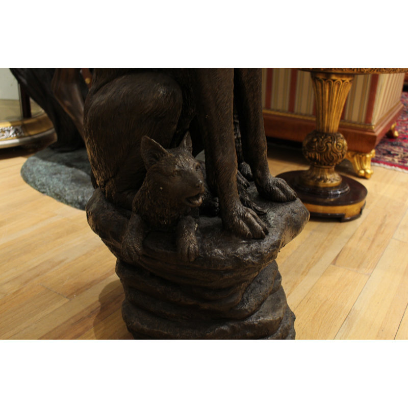 Chriopher Wolf and Cubs Statue