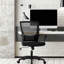 Chaise de travail en filet -745240341