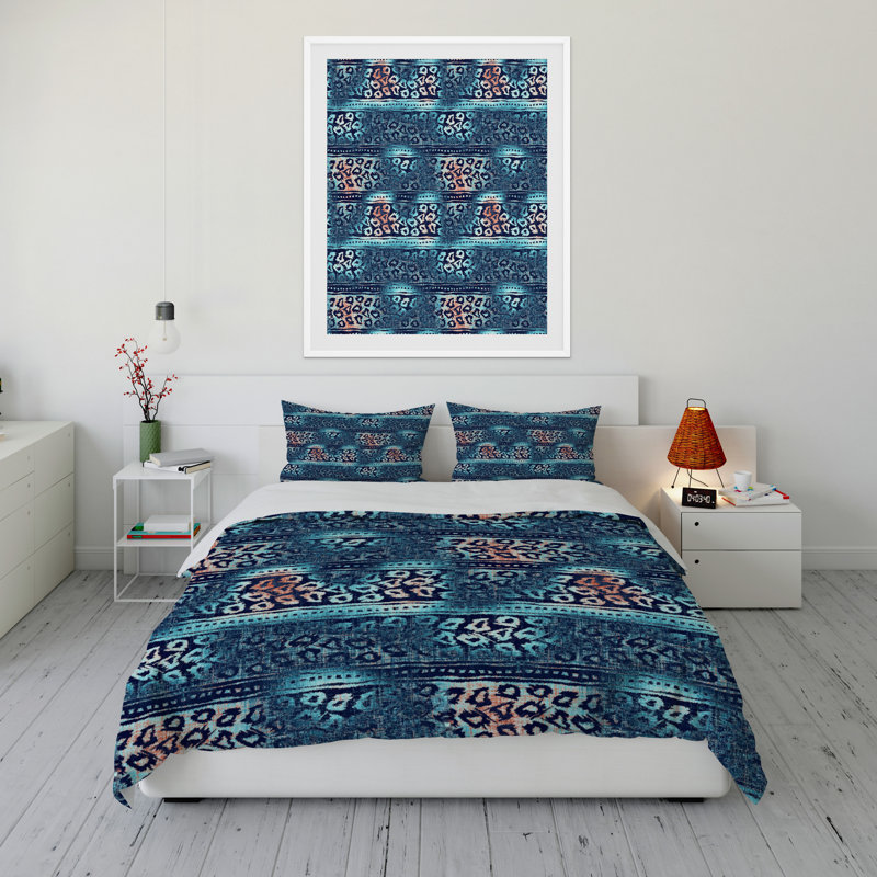 Polyester Striped Comforter, King Comforter + 2 King Pillowcases