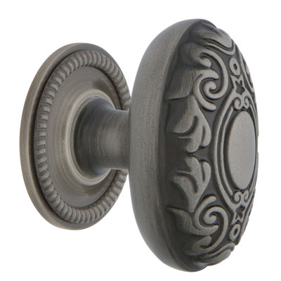 Victorian 1 3/4" Length Oval Knob