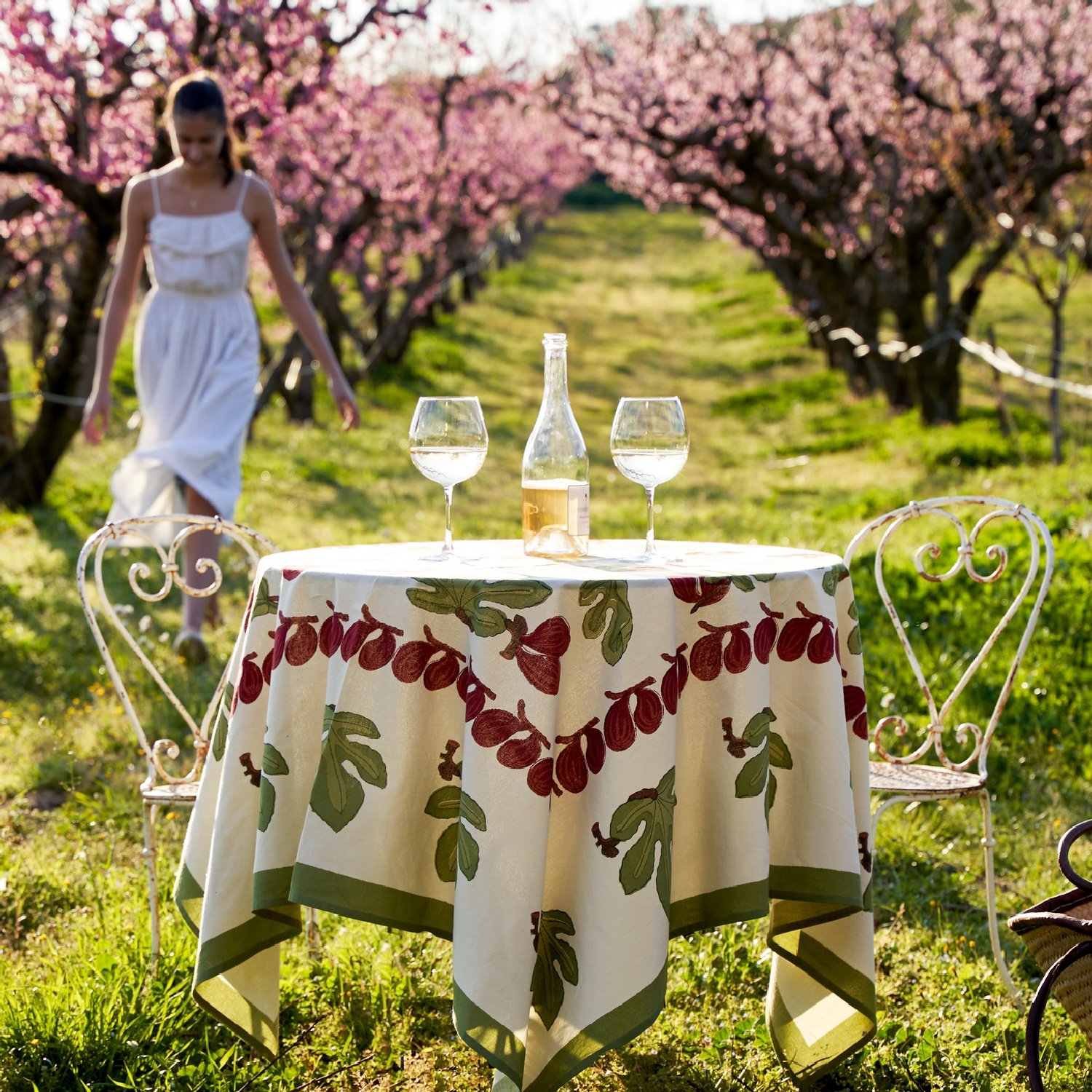 Debarata Floral Tablecloth, 59" x 59"