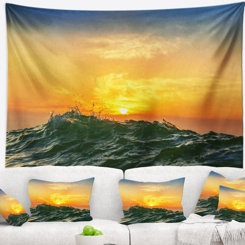Tapisserie plage ensoleillée et vagues brillantes, H 68 po x l 80 po