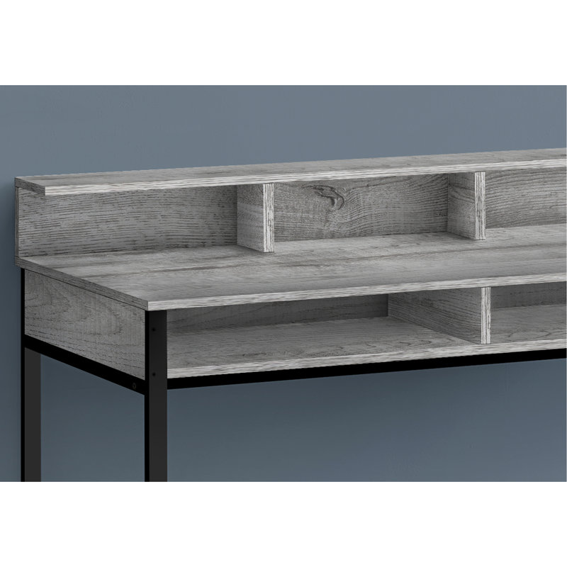 Bureau d'ordinateur assis-debout en stratifié gris avec étagères, 122 cm (48 po) de long, base en métal noir, usage bureau/maison, rangement intégré.