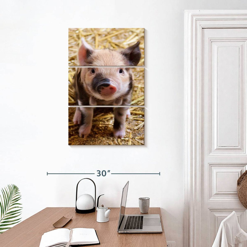 Brampt Farm Piglet, 32" H x 20" W