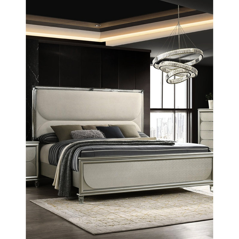 Cadre de lit tapissier en tissu argenté pour grand lit, look contemporain, tête de lit à DEL, panneaux et structure de lit grand format en bois, style, tissu, panneau, ambiance de chambre d'ingénierie en bois d'hévéa massif