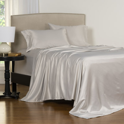 F. Scott Fitzgerald Luxury Satin-Finish Bed Sheet Set