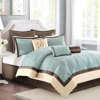 Édredon pour très grand lit 9 pièces en bleu Charmeuse avec coussins décoratifs brodés et taies décoratives