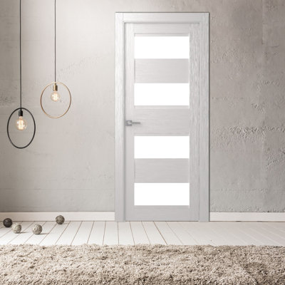 Porte standard simple pré-suspendue en bois manufacturé et en verre givré Della DIY-FRIENDLY