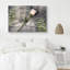 Fleur rose "Rose rose sur une table en bois Scenic Ultra" sur toile-99543456