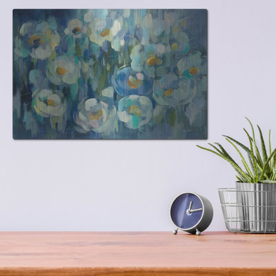 «Pretty Blue Floral» par Silvia Vassileva, art mural en métal