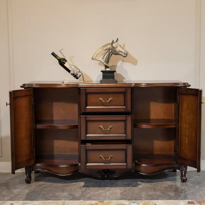 Buffet de meubles de style rétro