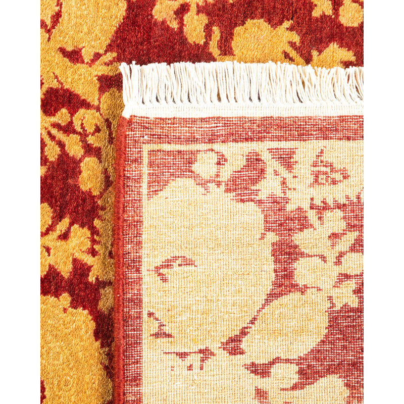 Classic One-of-a-Kind 2' 8" X 6' 1" Hand Knotted Area Rug