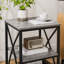 Table d'appoint polyvalente et contemporaine avec construction durable et attrait élégant