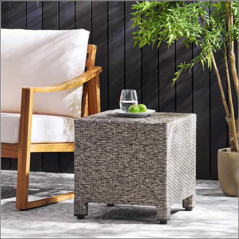 Table d'appoint en osier PUERTA, durable et polyvalente pour la détente et le divertissement en plein air., Noir