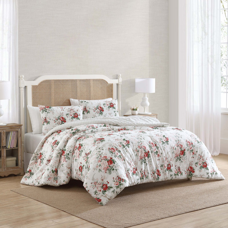 Ashfield Red and Green Floral Cotton Full Bedspread Set
