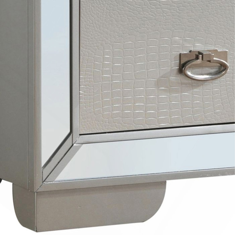 Commode de rangement élégante à champagne argenté