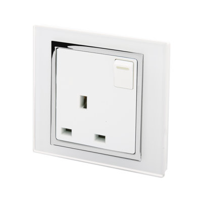 Crystal CT 13A Single Plug Socket With Switch White