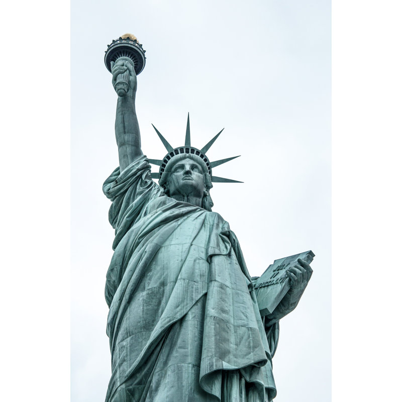 Statue de la Liberté, vue de dessous, 3/4, H 36 po x l 24 po x P 1,5 po