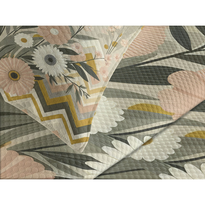 Polyester Floral Coverlet, King Coverlet / Bedspread + 2 Standard Shams