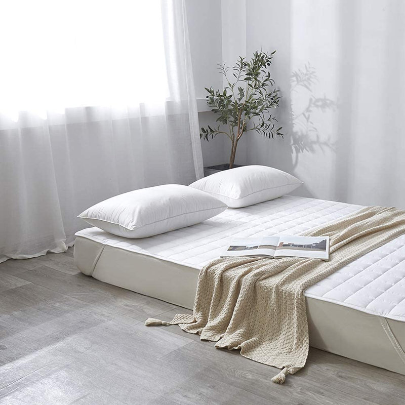 Baileyville Hypoallergenic Quilted Strap Fitted Mattress Bed Protector, 92 x 193 cm