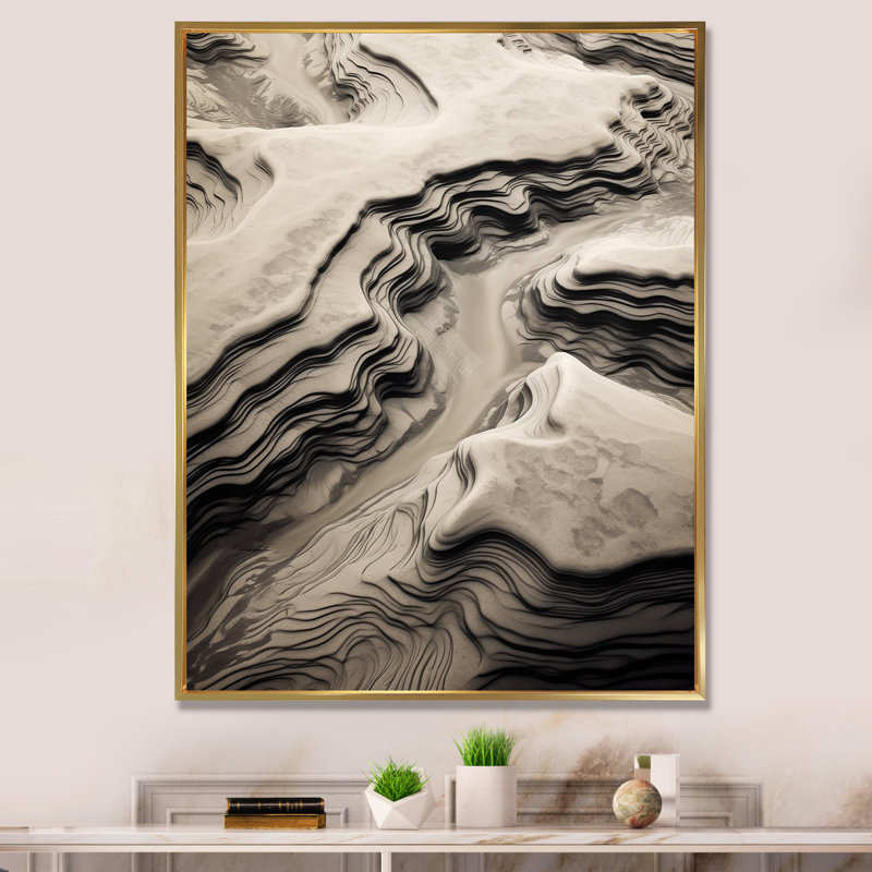 «Eernal Dunes Desert Rivers I», reproduction sur toile, H 40 po x l 30 po x P 1,5 po, Cadre flottant doré