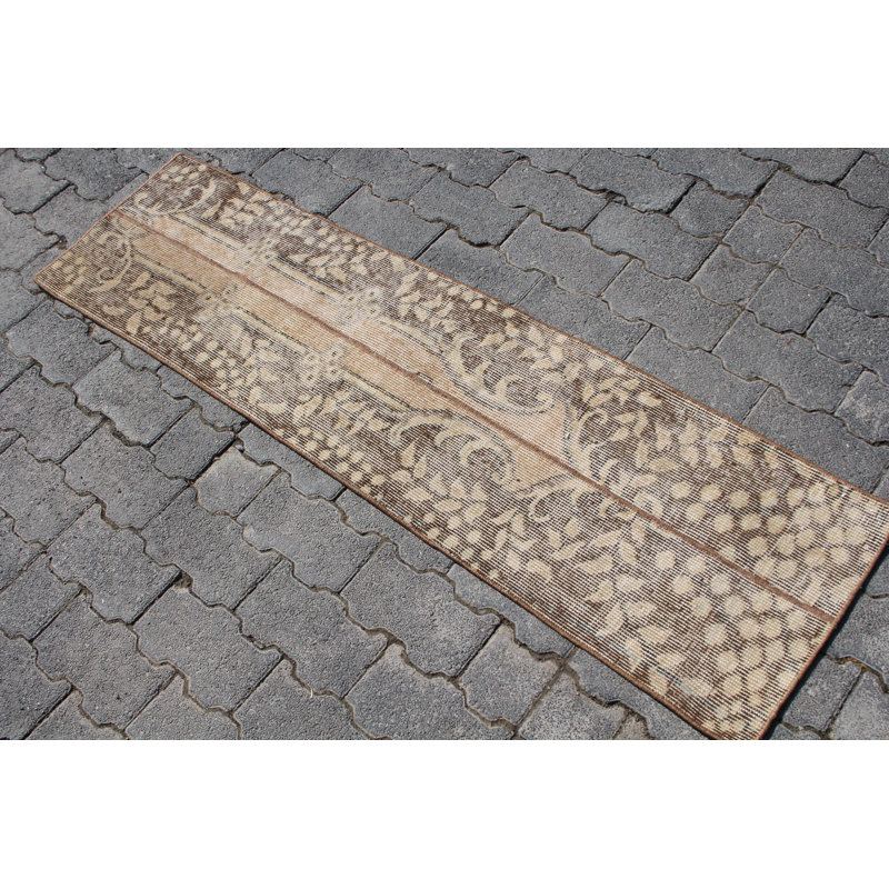Vintage Beige Anatolian Turkish Rug: Small Patchwork Wool Piece with Tassels for Entryway