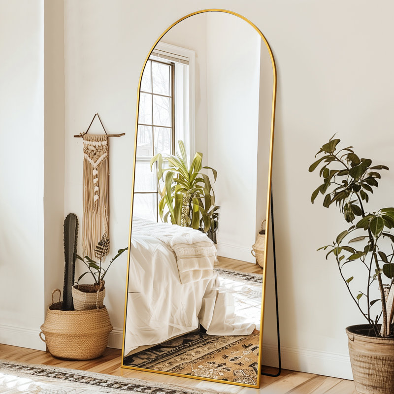 Miroir surdimensionné arqué en métal surdimensionné, 68 po x 26 po, Doré