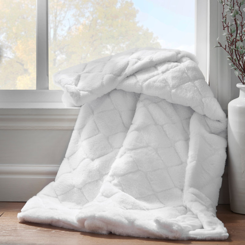 Cosy Diamond Faux Fur Soft 130x170cm Blanket Throw, White