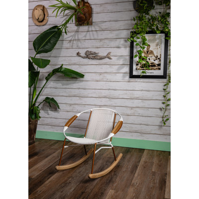 Chaise berçante Solido avec accoudoirs en bois de teck