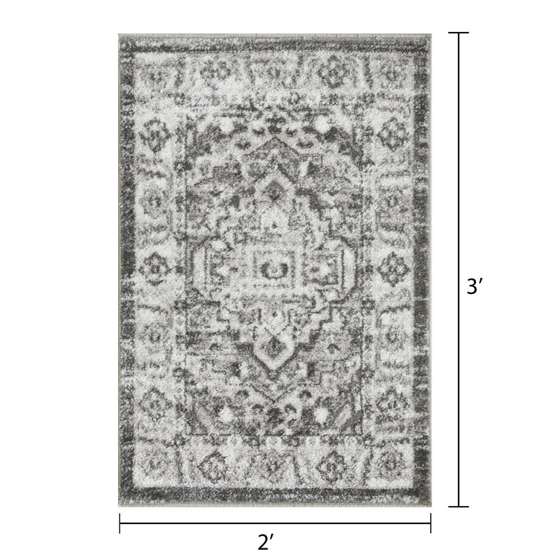 Raghdah Oriental Indoor Rug, Rectangle 2' x 3'