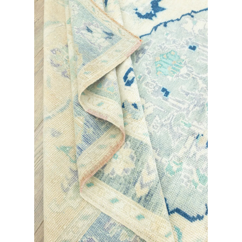 Tapis en laine tissé à la main avec motif médaillon Ediz