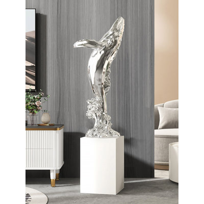 Sculpture moderne en résine de baleine flottante