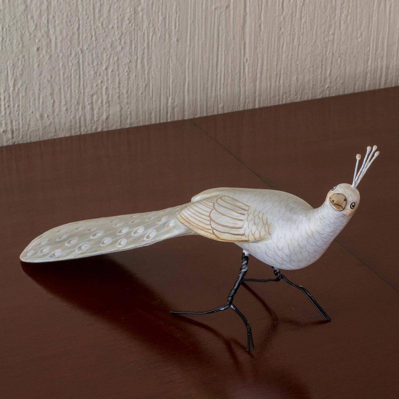 Figurine albinos paon indien