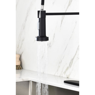 Robinet de cuisine rétractable en acier inoxydable noir mat, buse rotative à 360 °, deux réglages de débit d'eau pour des tâches pratiques Robinet rétractable noir, fabrication, fonctionnement par l'utilisateur