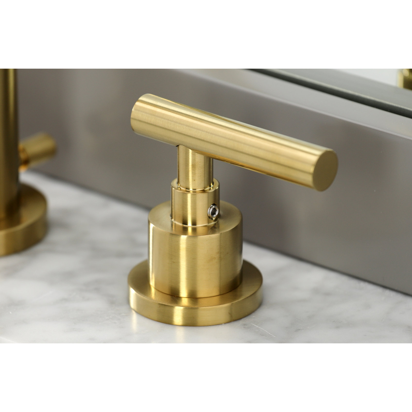Manhattan Widespread Faucet with Drain, Brushed Brass